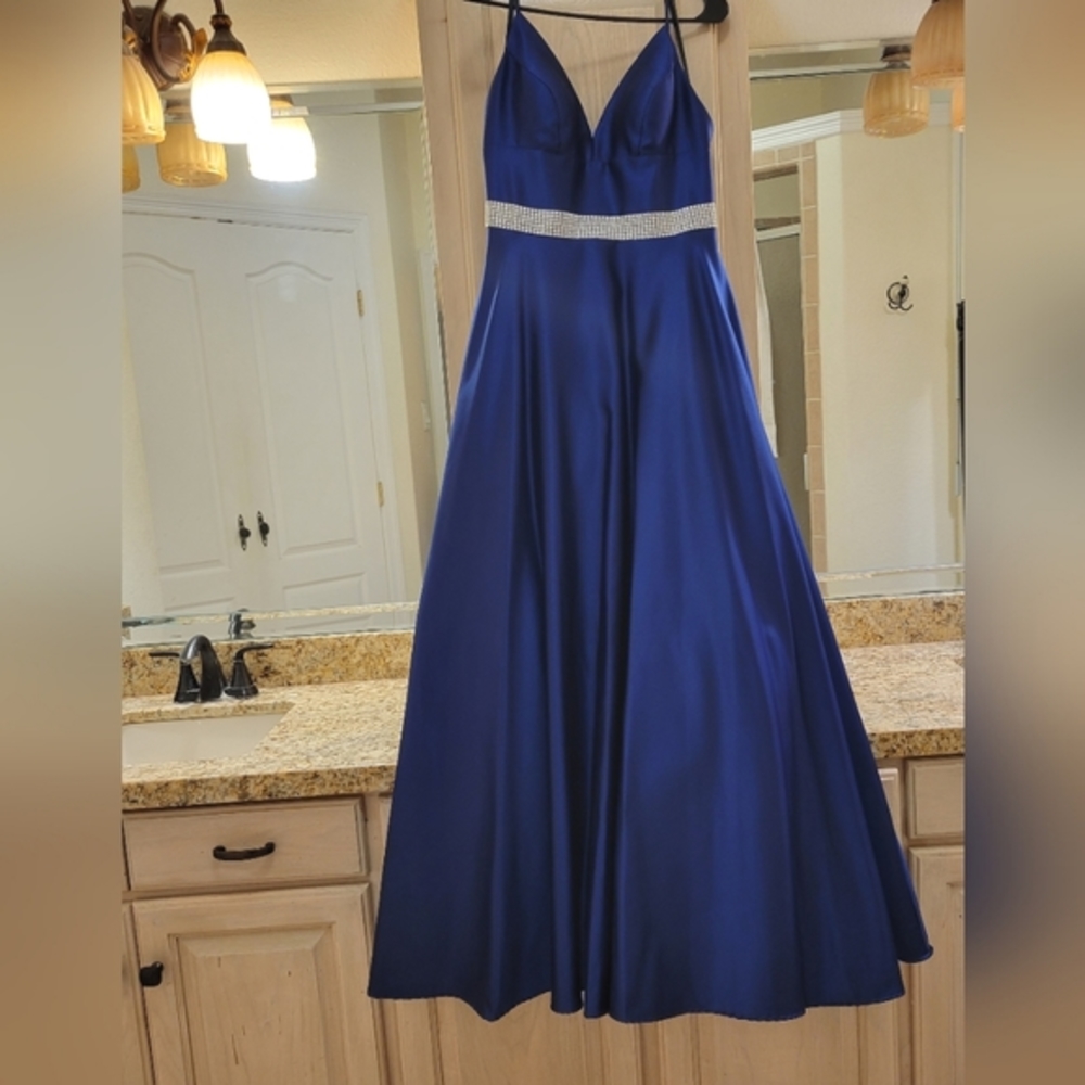 Prom Dress - Picture 2 of 2